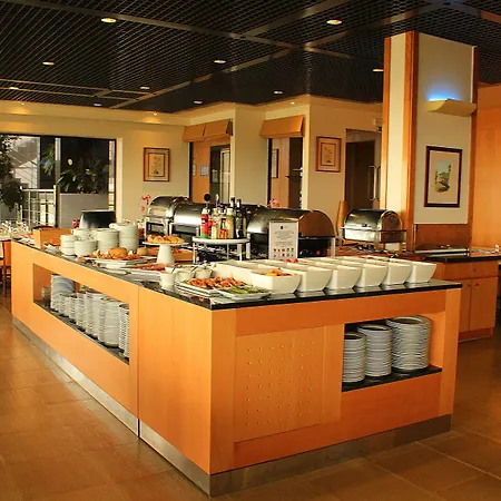 Melia فندق